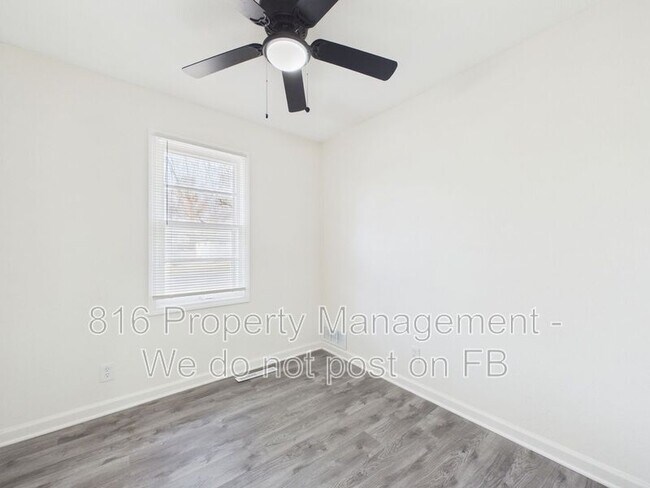 Building Photo - 7907 E 51st St