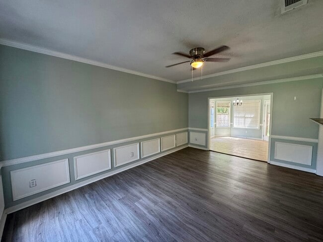 Building Photo - 1215 Arbor Hill Dr