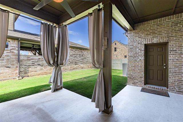 Building Photo - 829 Parkside Dr
