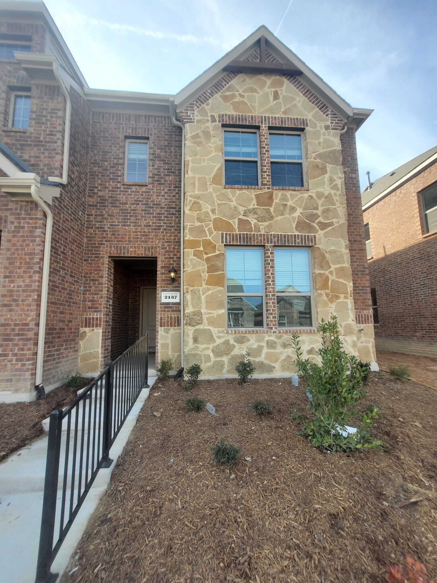 Corner unit - 2137 Buffalo Hill Dr