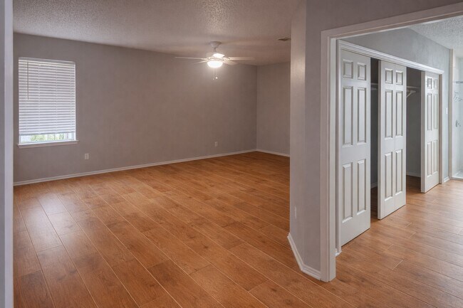 Building Photo - 12239 Kleinmeadow Dr