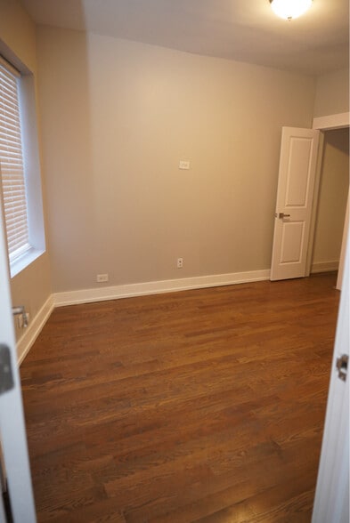 Building Photo - 4432 W Jackson Blvd