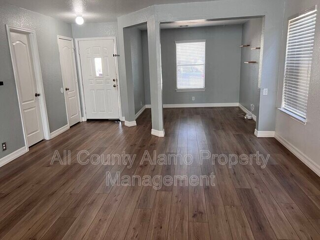 Building Photo - 7431 Cedar Farm