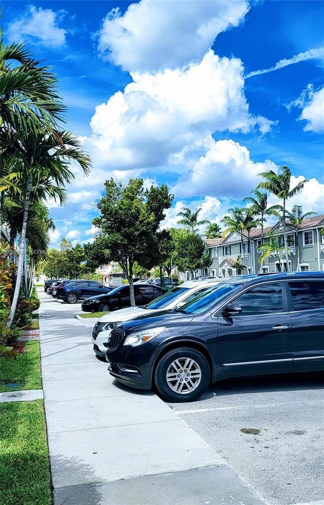 Building Photo - 5923 Manchester Way