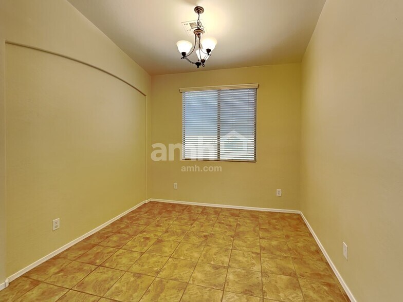 Building Photo - 10297 W Los Gatos Dr