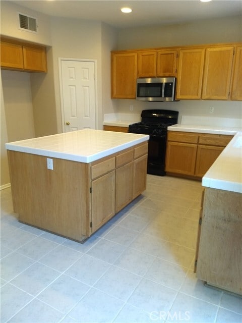Building Photo - 23810 Golden Pheasant Ln