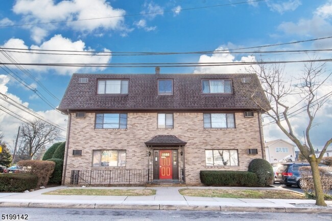 Building Photo - 685 Van Houten Ave
