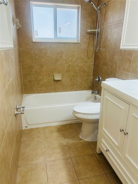 Building Photo - 1491 NW 60th Ave