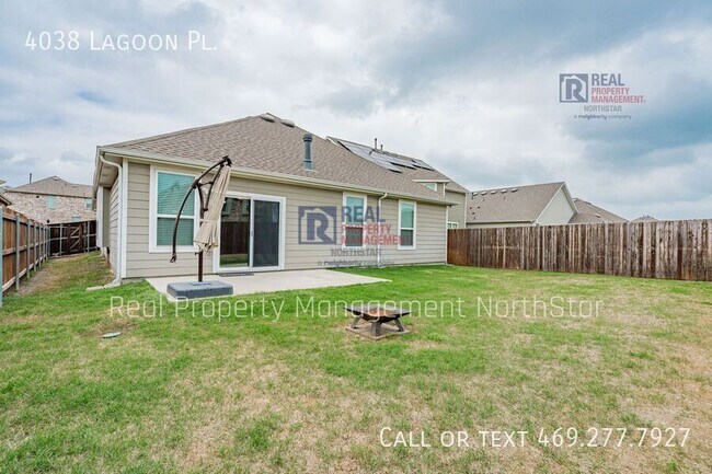 Building Photo - 4038 Lagoon Pl