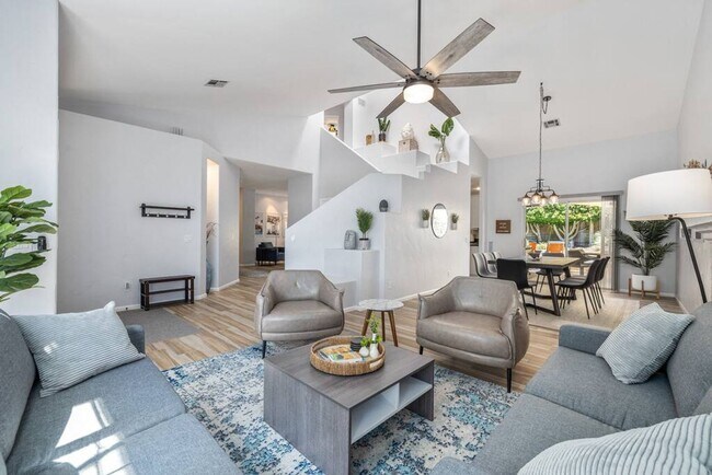 Building Photo - Ocotillo Private Oasis & Pool Monthly