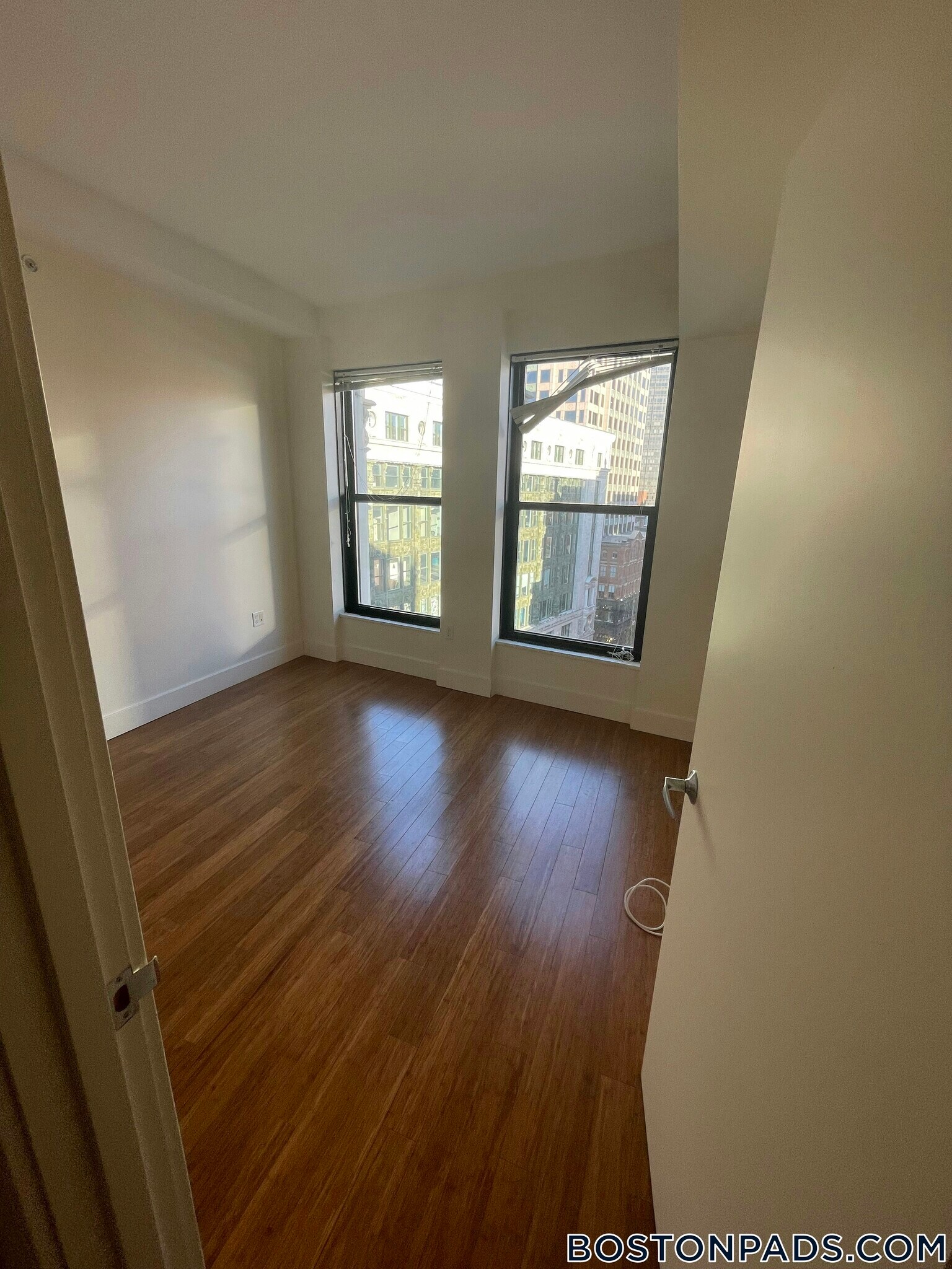 Building Photo - 8 Winter Pl