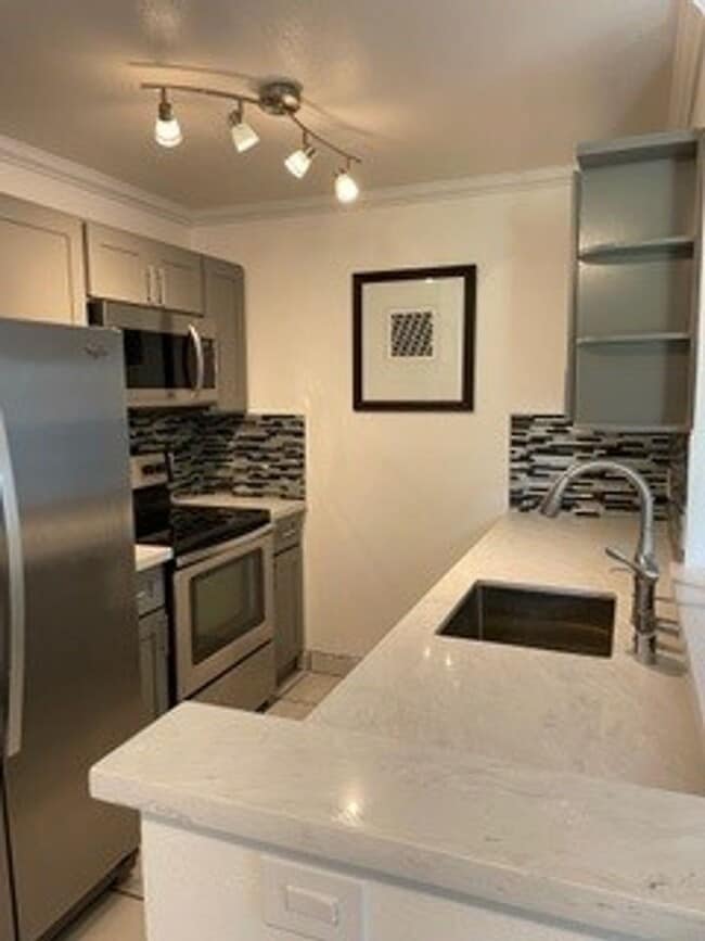 Building Photo - South Maui - Keonekai Villages - Ground Floor Furnished 2BR/1.5BA with 2 parking spaces