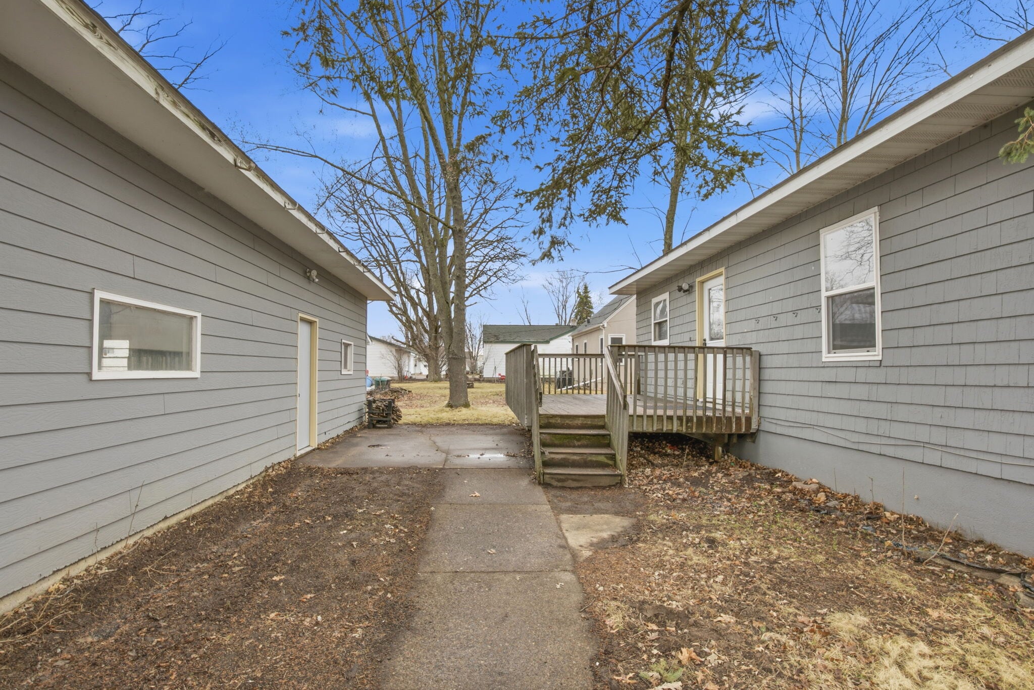 Building Photo - 355 Central Ave N