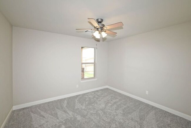 Building Photo - 4707 Carmel Ave