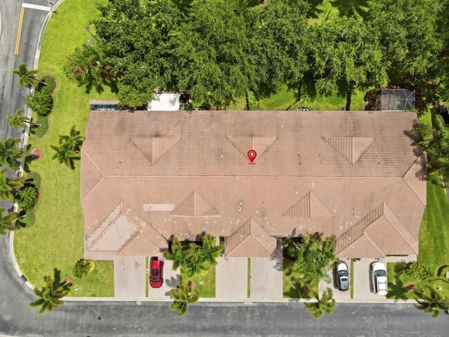 Building Photo - 9363 Bridgeport Dr