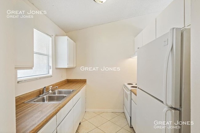 Building Photo - 5135 Indian Lakes Ct