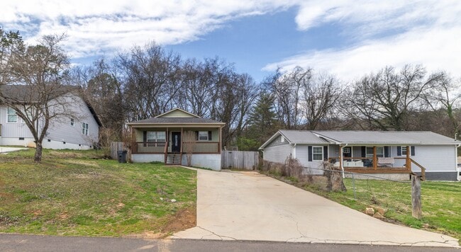 Building Photo - 2013 Paris Rd