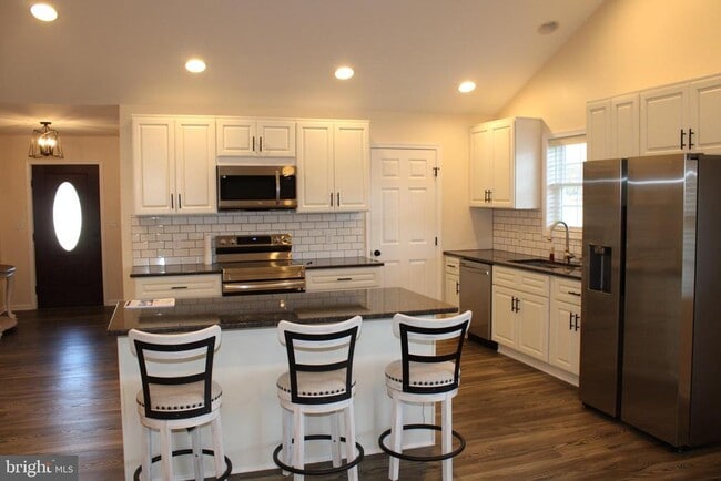 Building Photo - 775 DRIVE