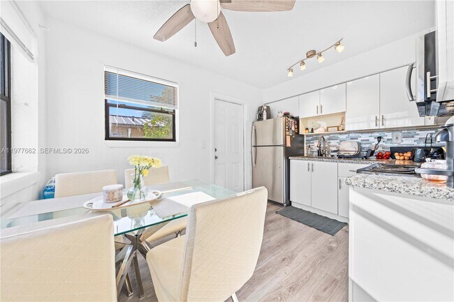 Building Photo - 581 NW 113th St