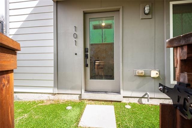 Building Photo - 1901 N Carroll Ave