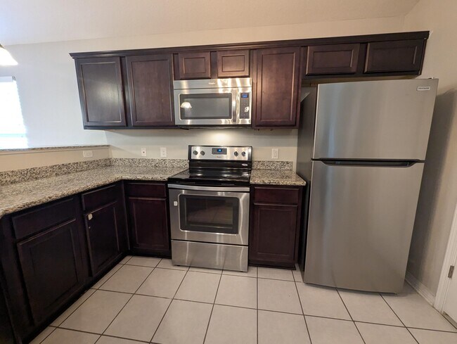 Building Photo - 8430 Island Dr