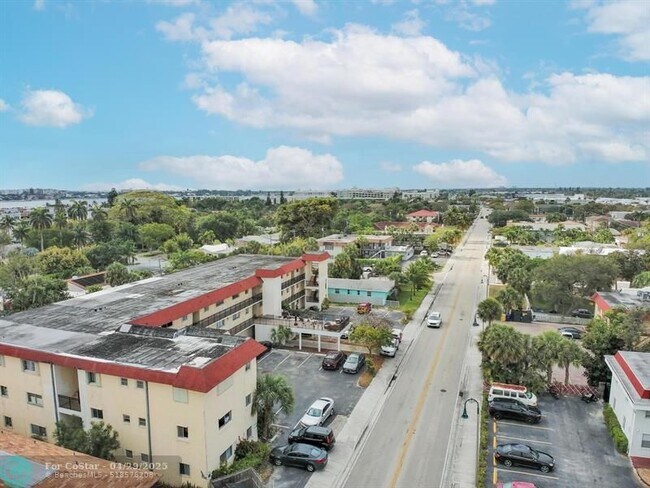 Building Photo - 1410 S Federal Hwy
