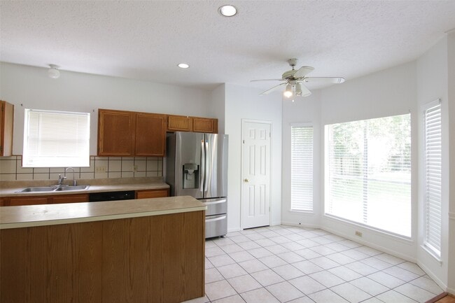 Building Photo - 1238 Manchester Cir