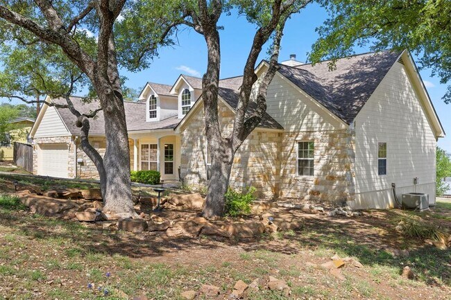 Building Photo - 104 Kings Way