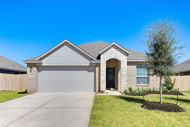 Building Photo - 5023 Lavaridge Dr