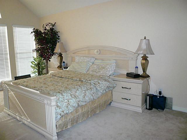 Building Photo - 12033 Shoal Creek Dr