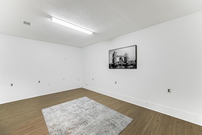 Building Photo - 4811 Spring Meadow Cove