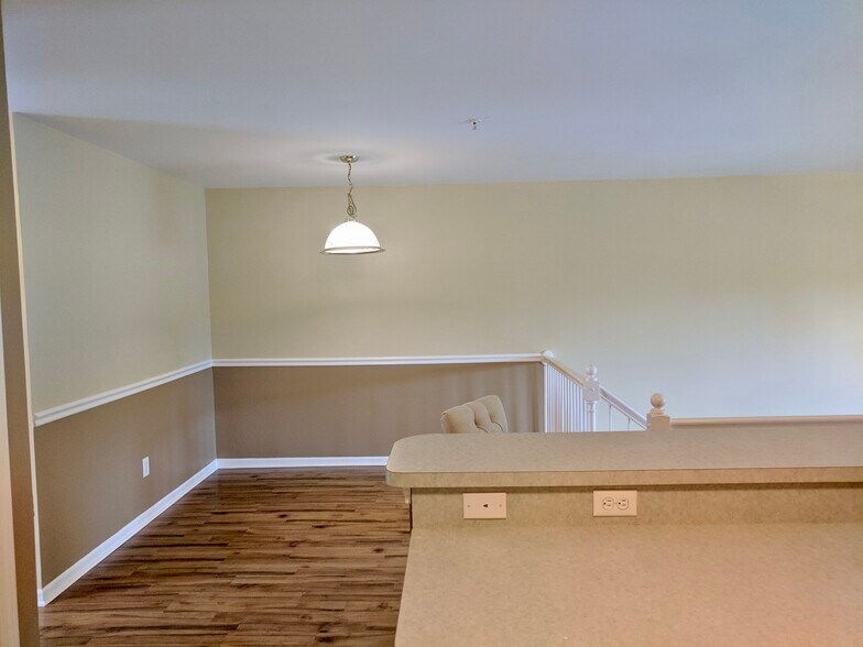 Dining Room - 2916 Barclay Way