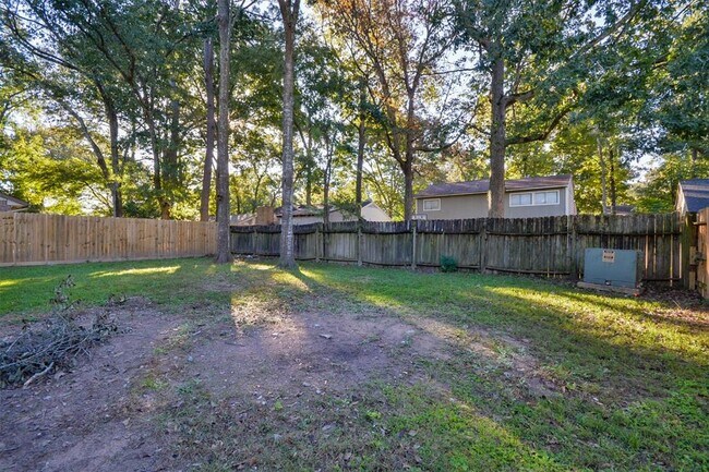 Building Photo - 3210 River Valley Dr