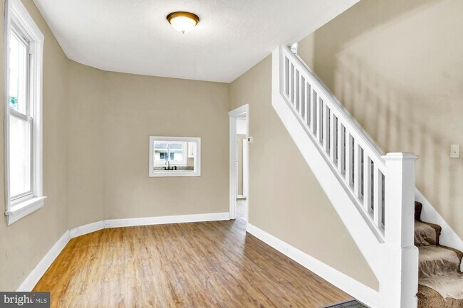 Building Photo - Charming 3 bedroom Home Located in CD East Schools Oberlin area