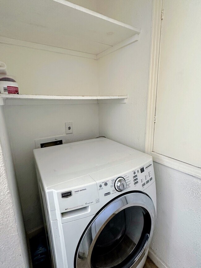 Building Photo - 12400 Brookglade Cir