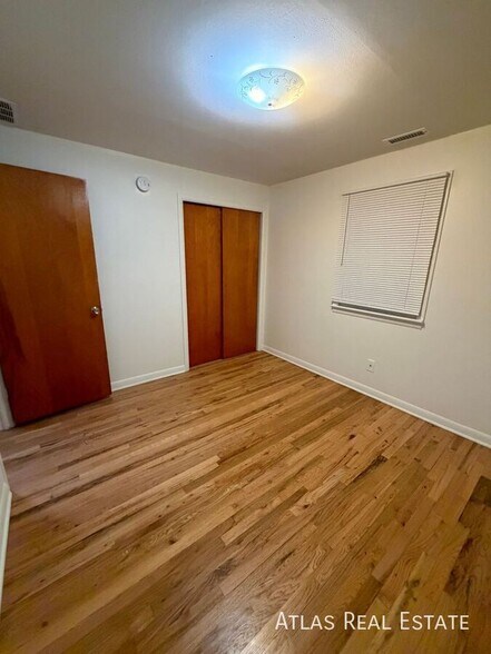 Building Photo - 5110 S Pearl St