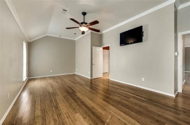 Building Photo - 5516 Longhorn Dr