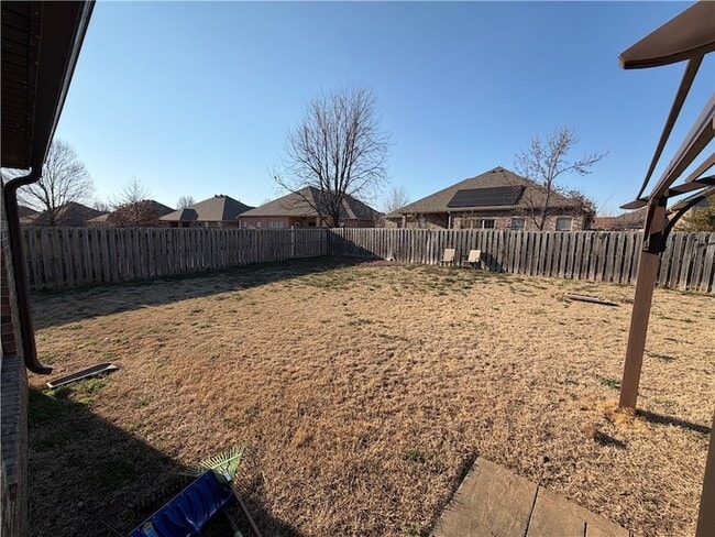 Building Photo - 3302 SW Briar Creek Ave