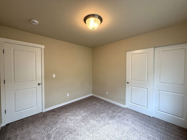 Building Photo - Beautiful 2-Story Monroe Home - Avail 8/20!