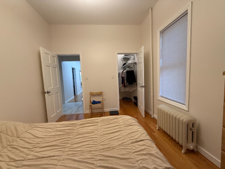 Building Photo - 180 Bay 26th St