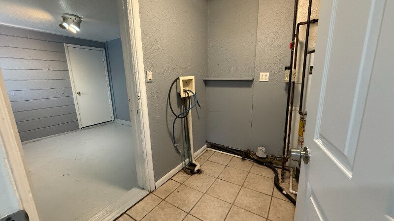 Building Photo - 2680 Latonia Blvd