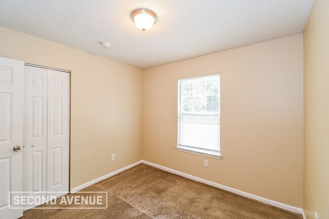 Building Photo - 8825 6th Ave