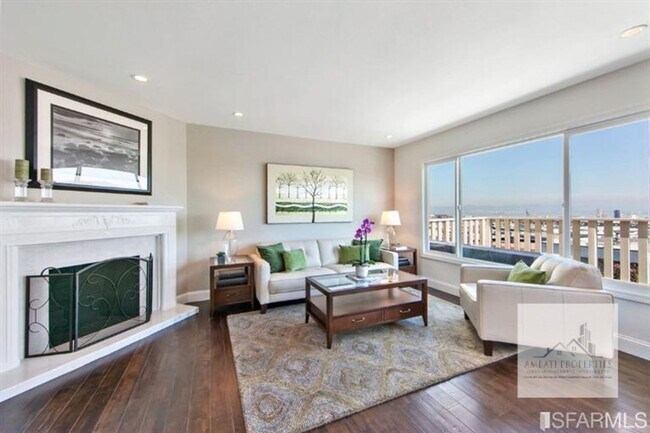 Building Photo - Bernal Heights Oasis: Stunning Renovated View Home with Modern Chic Open House Sunday 1/18 2-4