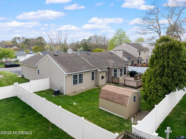 Building Photo - 148 Mizzen Ave