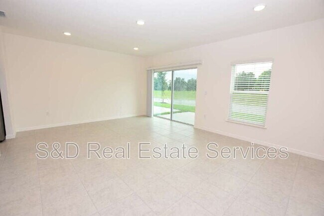 Building Photo - 4130 Collegiate Blvd