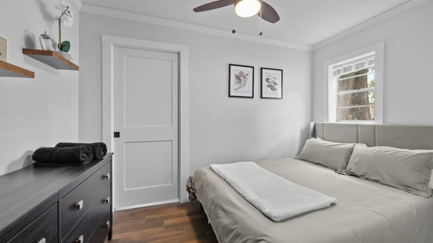 Building Photo - 720 1/2 West Woodlawn Avenue-ID1271928P