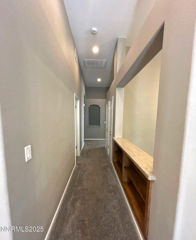 Building Photo - 2662 Pride Dr