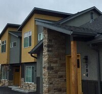 Building Photo - 168 S Hwy 89