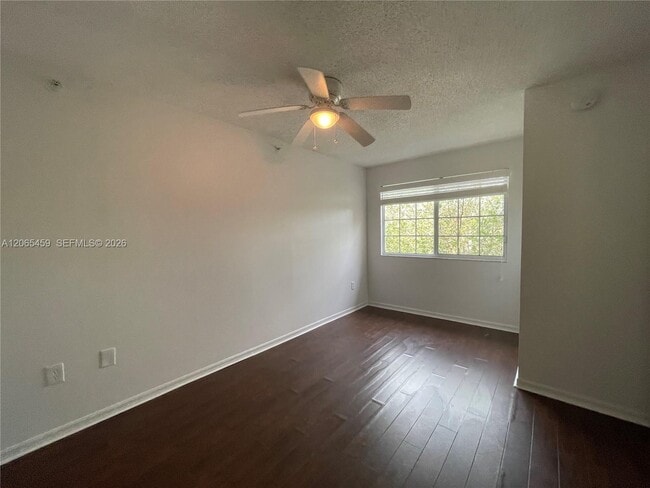 Building Photo - 5025 Wiles Rd