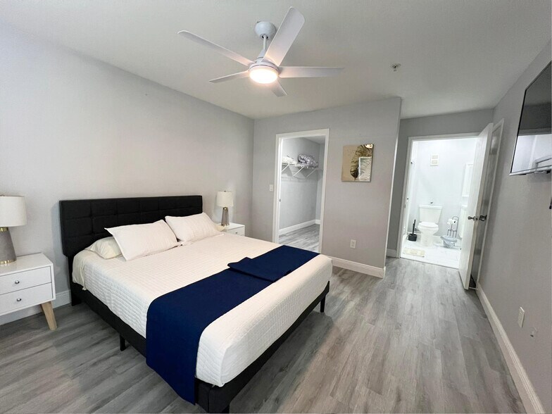 Building Photo - 7250 Westpointe Blvd